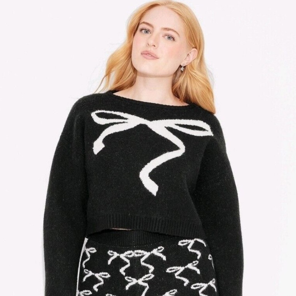 NWT Wild Fable Black White Bow Sweater
